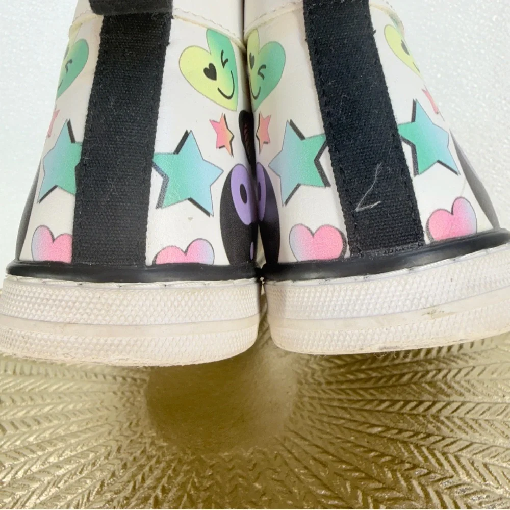 The Children’s Place Girls High Top Sneakers Hearts Size 4‎